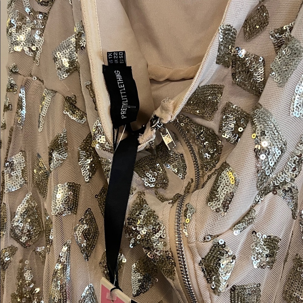 PrettyLittleThing Silver/ gold Embellished Dress - Picture 9 of 10
